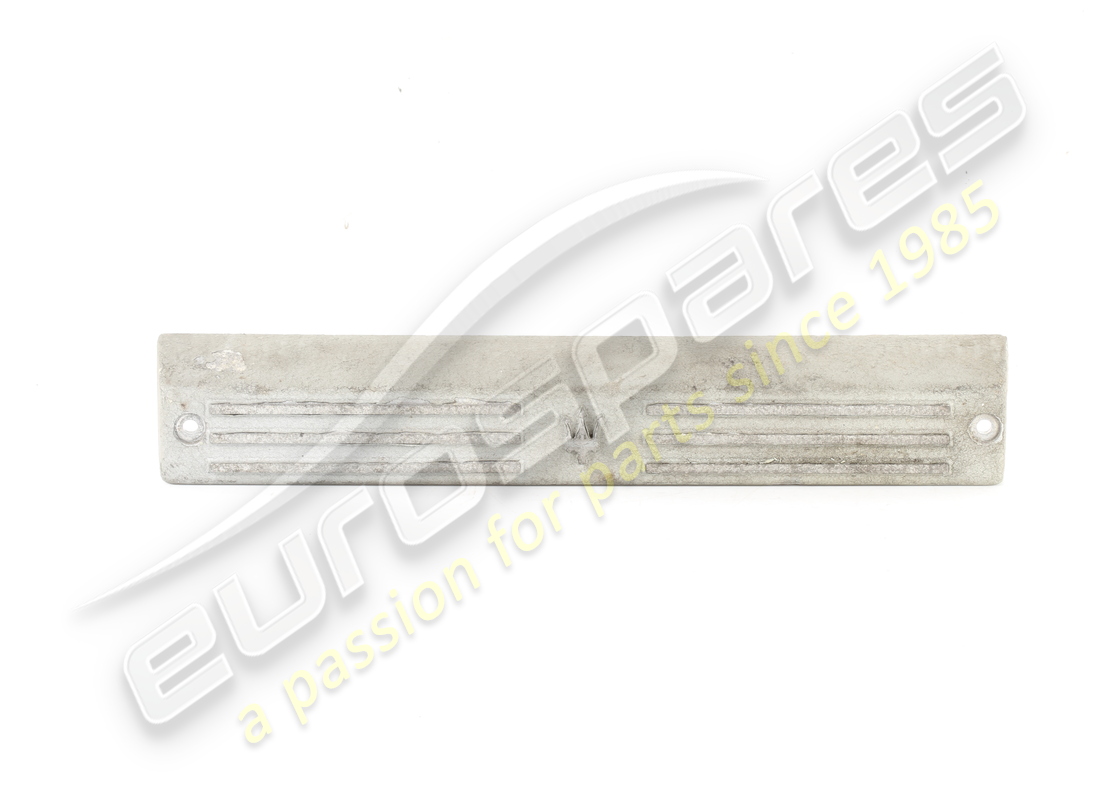 COPERTURA BOBINA SUPERIORE LATO SINISTRO USATA Maserati. NUMERO PARTE 585000901 (1)