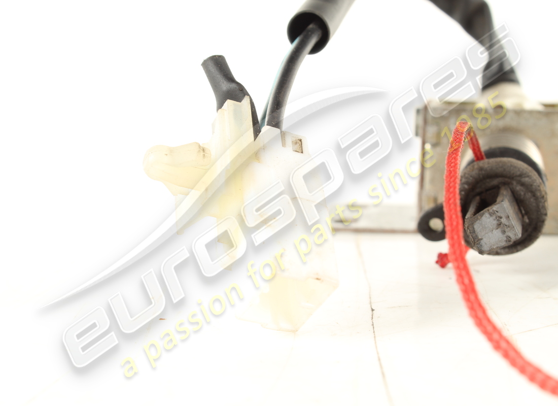 attuatore maserati usato. numero parte 383300195 (3)