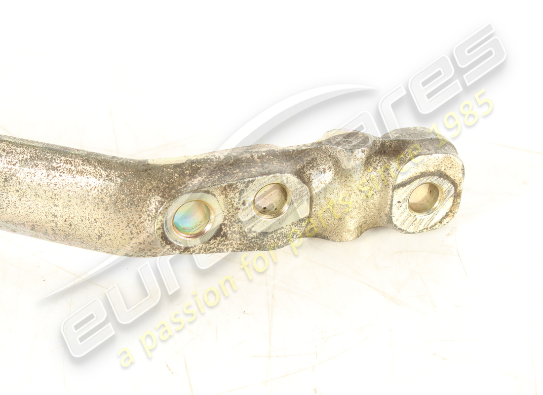 braccio superiore sx usato ferrari. numero parte 125681 (3)