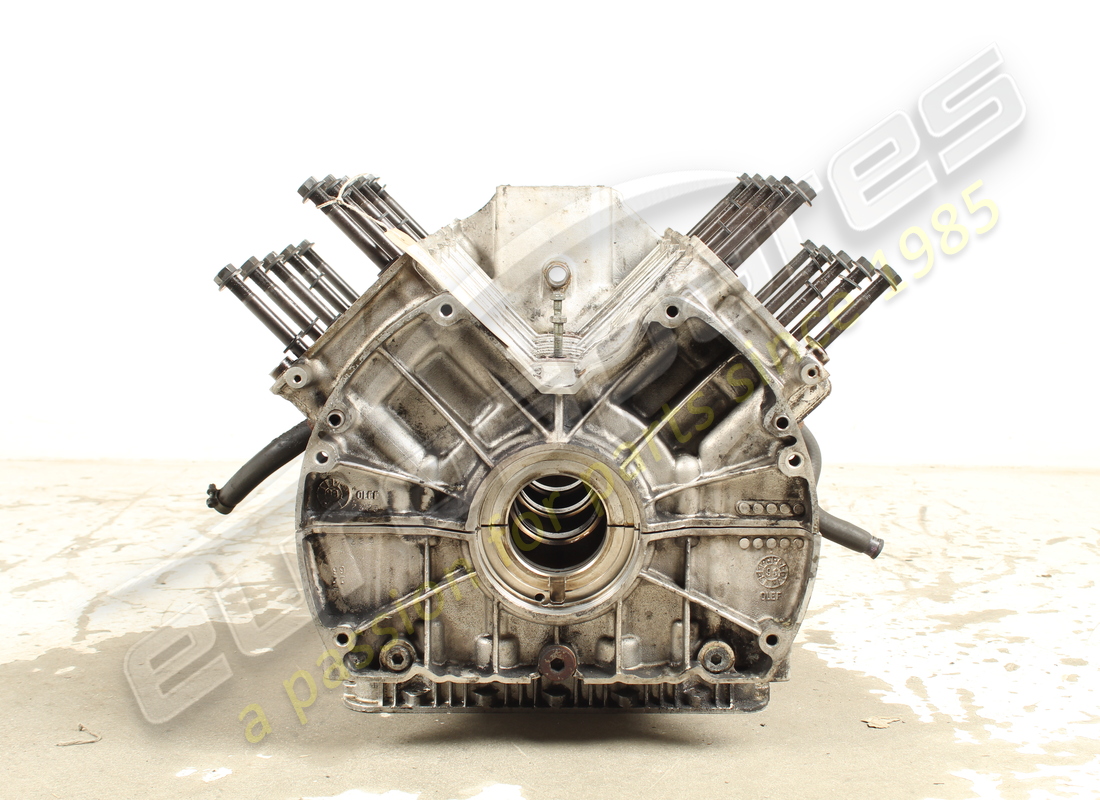 cilindro usato maserati 8 carter motore assemblato. numero parte 578942201 (4)