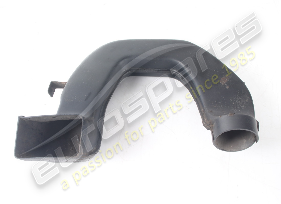 CONDOTTO DELL'ARIA SINISTRO USATO Maserati SUL SOTTOSCOCCA. NUMERO PARTE 386100155 (1)