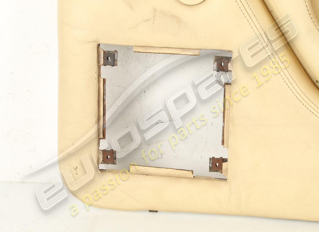 PANNELLO DI RIVESTIMENTO DELLA PORTA INTERNA DESTRO USATO FERRARI NUMERO PARTE LHD 2573063020 (2) pannello di rivestimento della porta interna destro usato ferrari numero parte lhd 2573063020 (2)