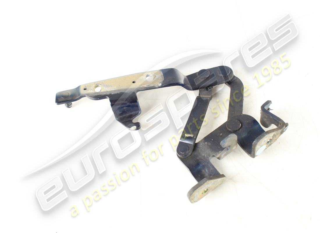 cerniera cofano anteriore destro usata maserati. numero parte 81082600 (2)