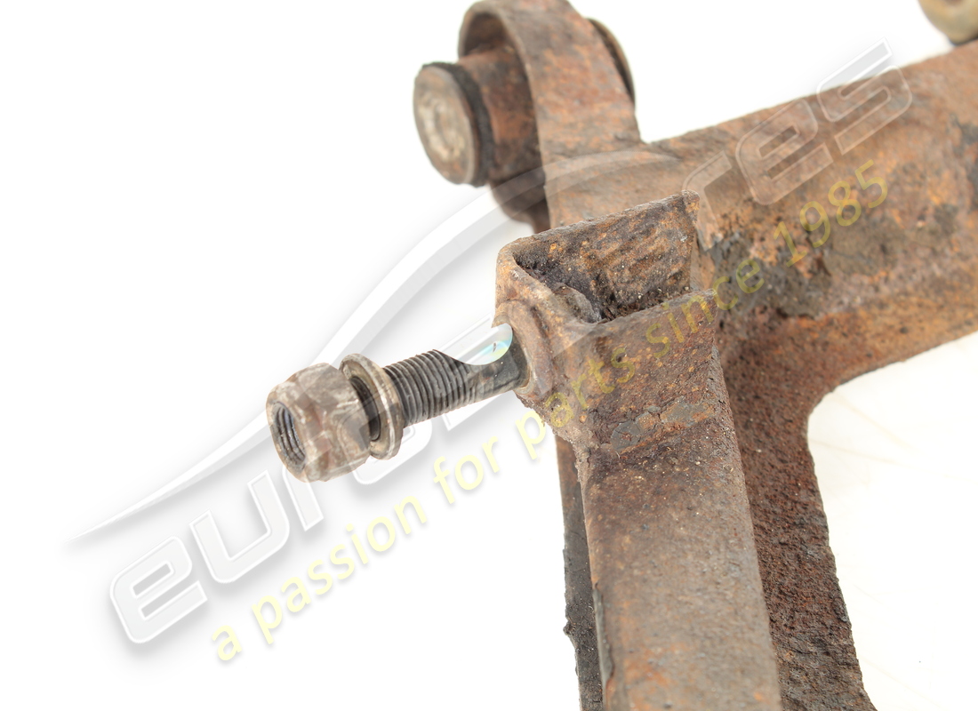 USATA FERRARI LEVA INFERIORE SOSPENSIONE POSTERIORE SX. NUMERO PARTE 117806 (3) usata ferrari leva inferiore sospensione posteriore sx. numero parte 117806 (3)