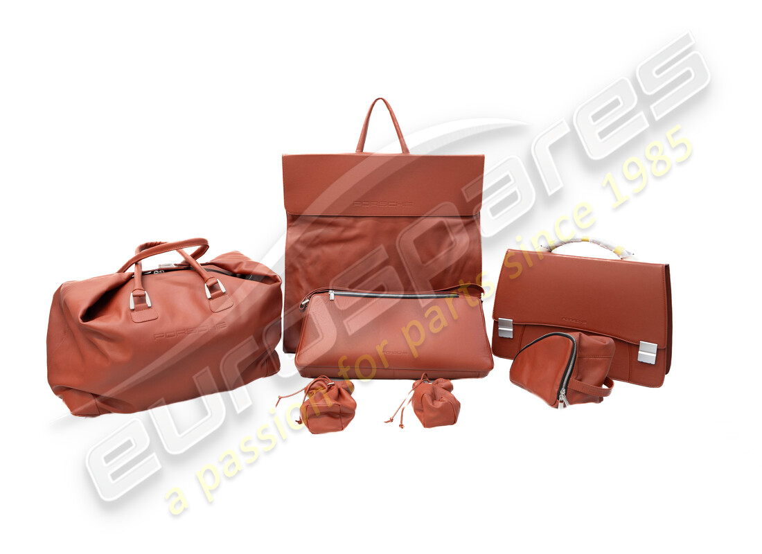 NUOVO SET DI BORSE DA VIAGGIO PORSCHE - TERRACOTTA. CODICE ARTICOLO 98080230101 (1) nuovo set di borse da viaggio porsche - terracotta. codice articolo 98080230101 (1)