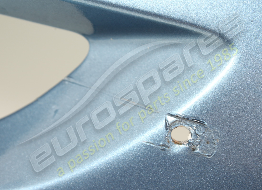 gruppo pannello aston martin danneggiato, parafango anteriore, numero parte dx 4g43160051 (2)