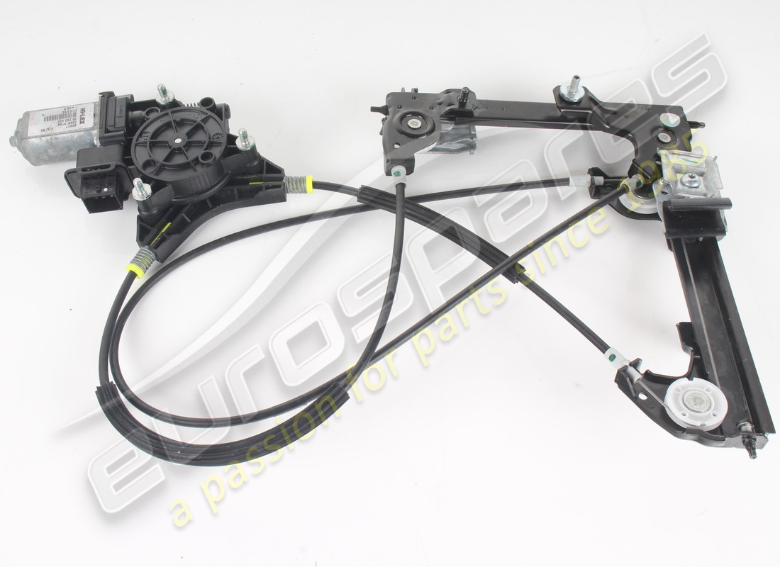 SOLLEVATORE LUNOTTO POSTERIORE USATO Ferrari . NUMERO PARTE 815189 (1)