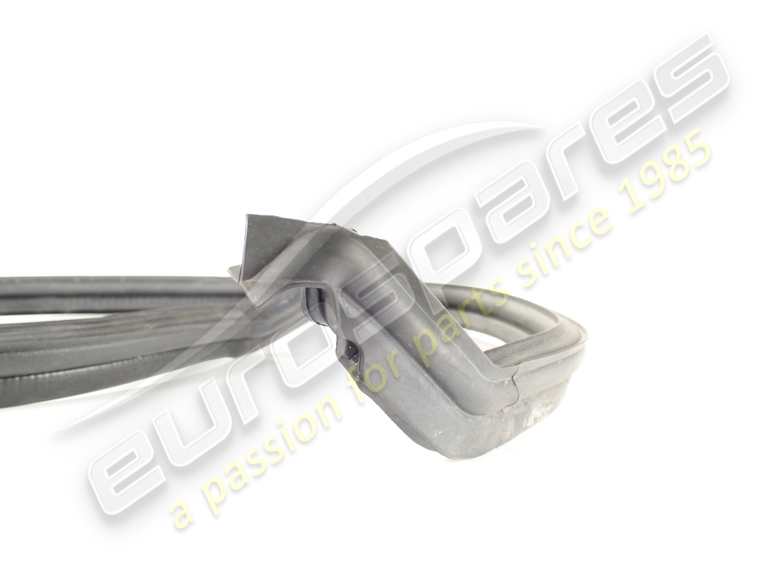 usata ferrari guarnizione vassoio sottoparabrezza. numero parte 088973300 (2)