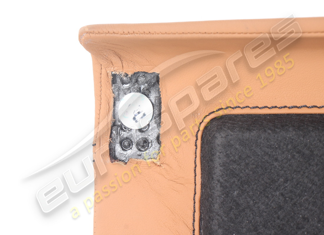 ripiani portapacchi anteriori danneggiati ferrari. numero parte 88485000 (5)