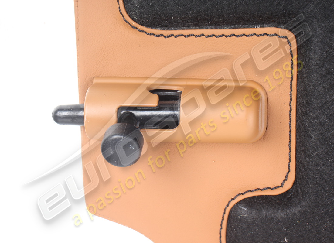 ripiani portapacchi anteriori danneggiati ferrari. numero parte 88485000 (7)