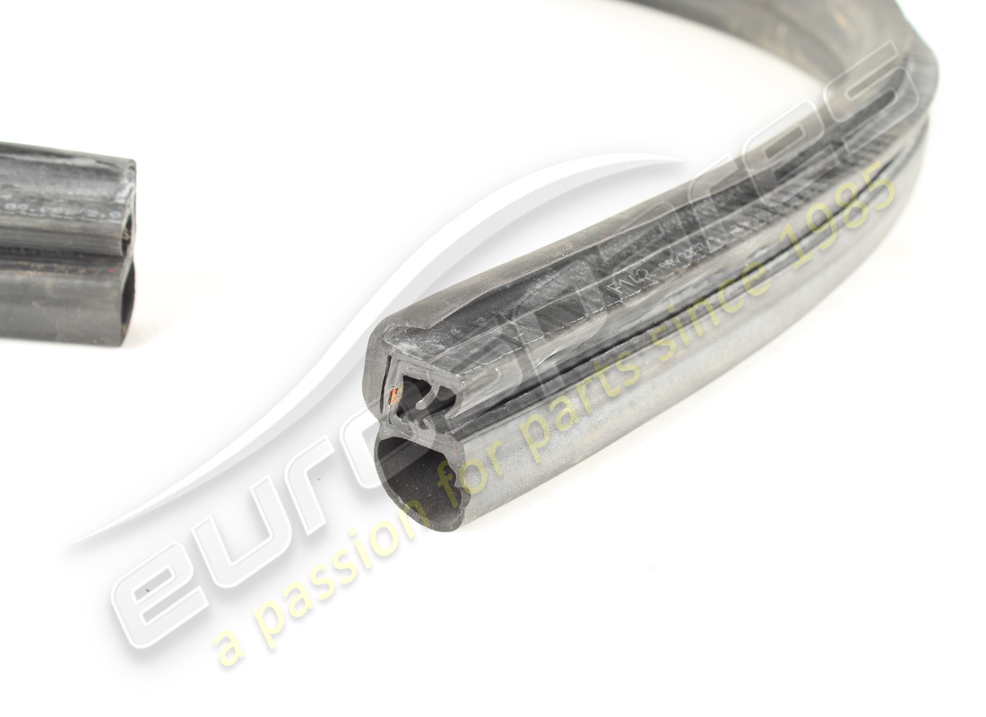 USED FERRARI LOWER SEAL. PART NUMBER 83987400 (2) used ferrari lower seal. part number 83987400 (2)