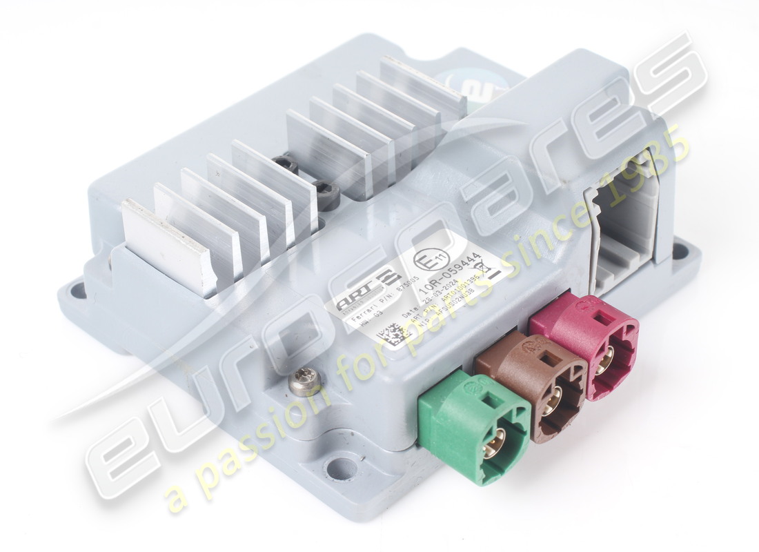 USATO Ferrari SPLITTER USB. NUMERO PARTE 875005 (1)
