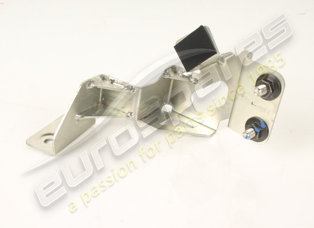 parentesi ferrari usata. numero parte 864176 (2)