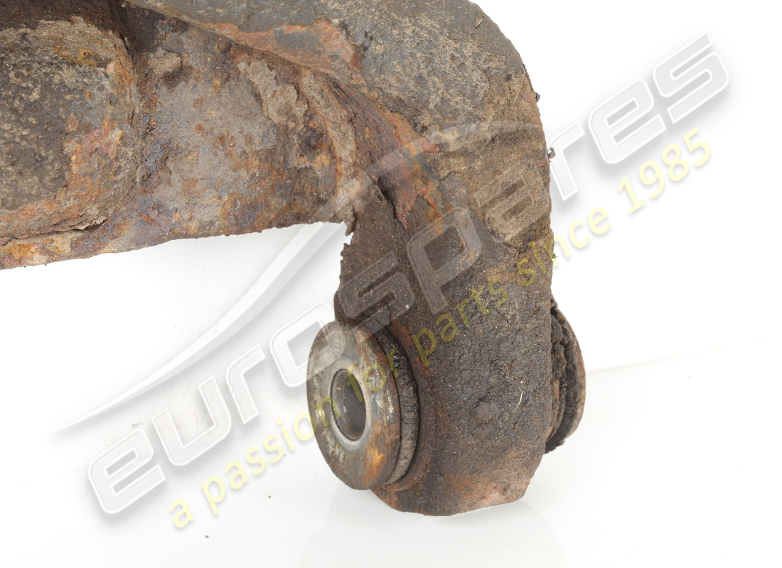 LEVA INFERIORE SOSPENSIONE ANTERIORE SINISTRA USATA FERRARI. NUMERO PARTE 115707 (3) leva inferiore sospensione anteriore sinistra usata ferrari. numero parte 115707 (3)