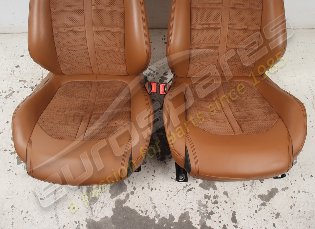 set sedili completo usato ferrari in cuoio e alcantara. numero parte eap1723564 (5)