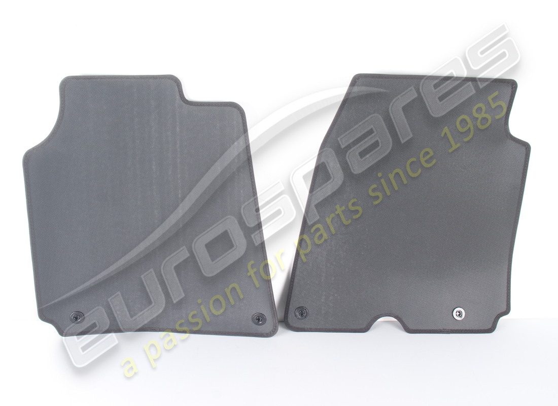 NUOVO FERRARIKIT TAPPETI ASPORTABILI F152. NUMERO PARTE 823824 (2) nuovo ferrarikit tappeti asportabili f152. numero parte 823824 (2)