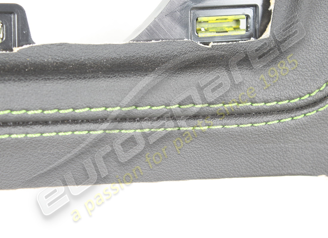 rivestimento del pannello posteriore usato lamborghini. numero parte 4t7868573bqg8 (3)