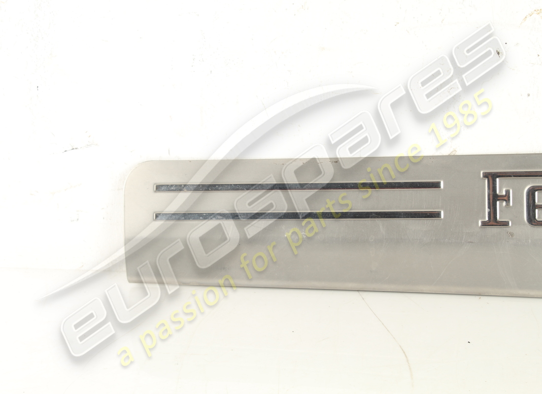 usato ferrari pedana destra. numero parte 81361800 (4)