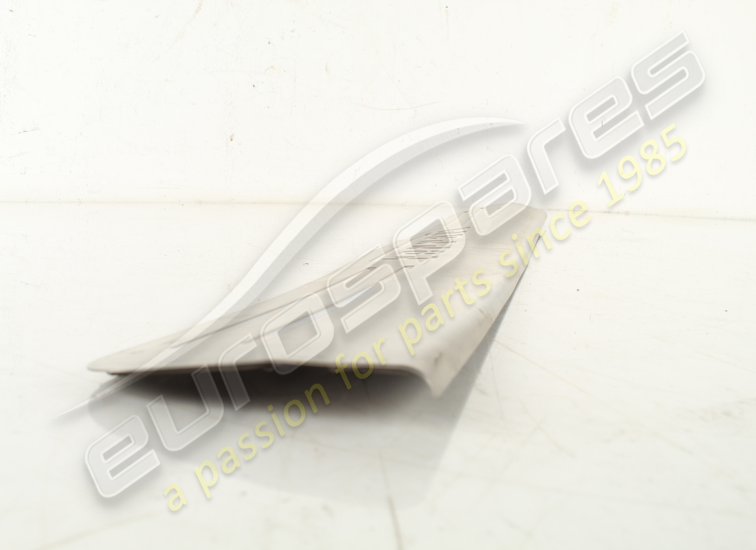 usato ferrari pedana destra. numero parte 81361800 (2)