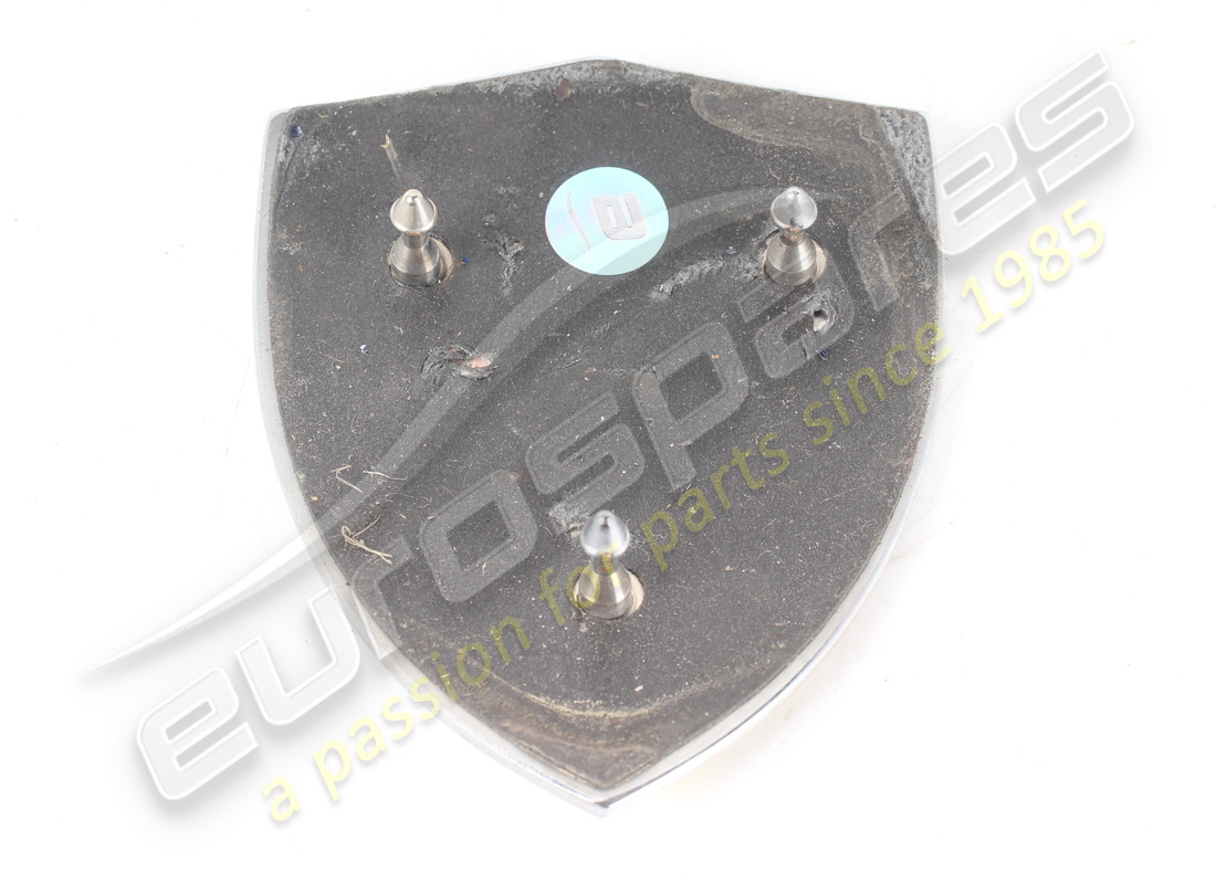 USATO FERRARI DISTINTIVO SCUDO SQUADRA CORSE. NUMERO PARTE 87344500 (2) usato ferrari distintivo scudo squadra corse. numero parte 87344500 (2)