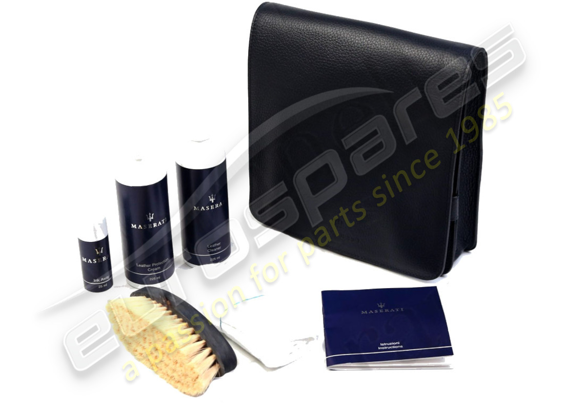 nuovo maserati kit per la cura della pelle. numero parte 920001972 (1)