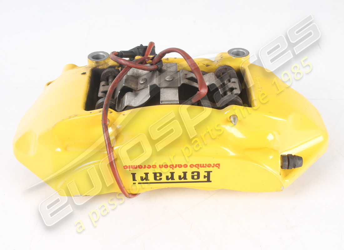 PINZA POSTERIORE SX USATA Ferrari CON PASTIGLIE. NUMERO PARTE 336052 (1)