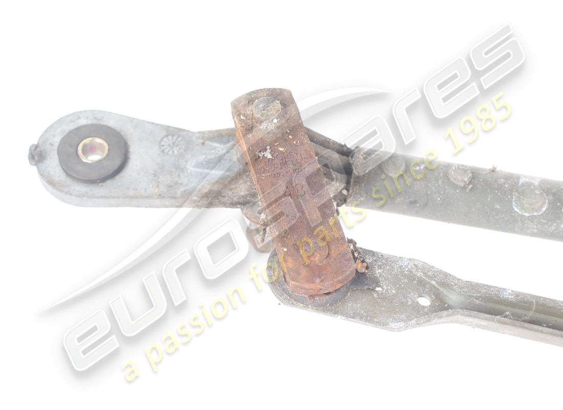 USED MASERATI WINDSCREEN WIPER UNIT. PART NUMBER 373300100 (2) used maserati windscreen wiper unit. part number 373300100 (2)