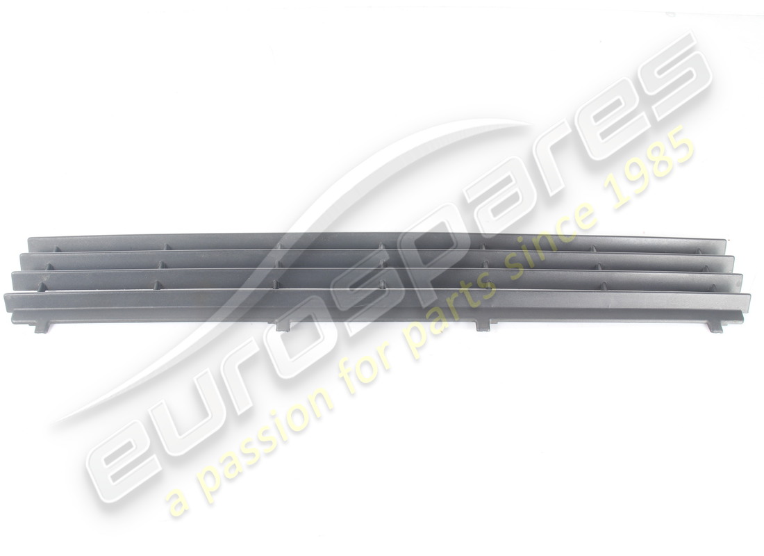 used maserati rear central grill 4p90. part number 376300646 (2)