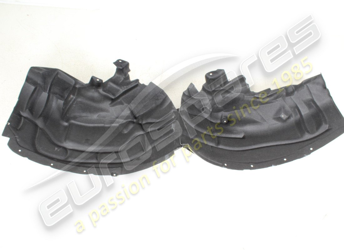 nuovo maserati paraspruzzo posteriore sx. codice articolo 670157375 (2)