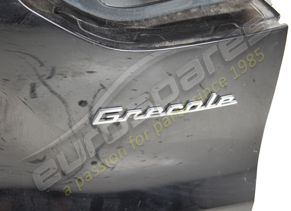 cofano posteriore usato maserati con vetro. numero parte eap1488749 (3)
