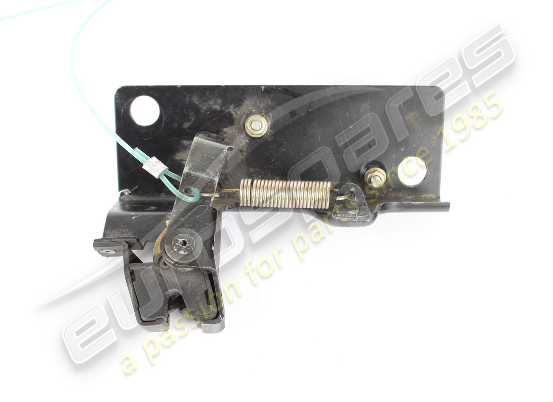 staffa di bloccaggio ferrari usata numero parte guida a guida 61545800 (2)