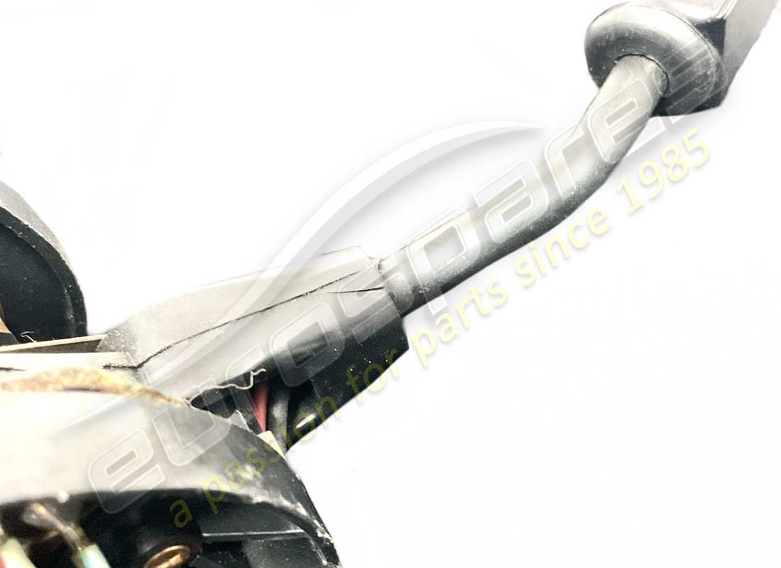 interruttore colonna ferrari danneggiato. numero parte 61838400 (5)