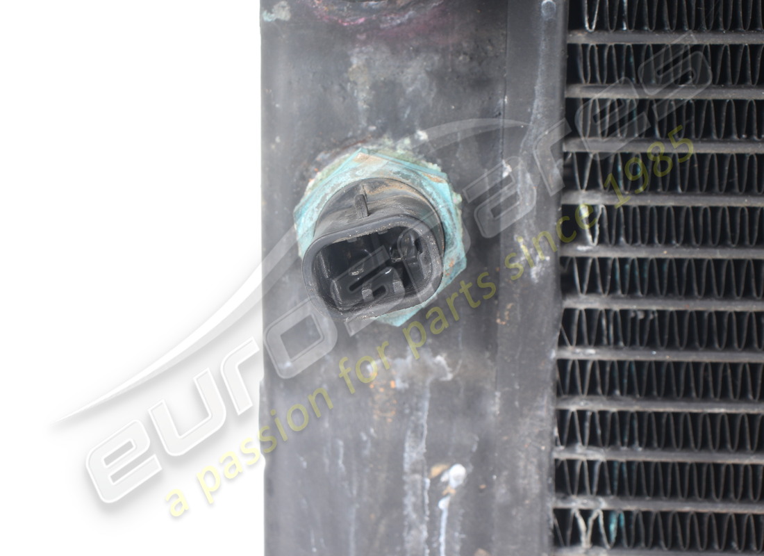 radiatore ad acqua usato maserati,4p. numero parte 374000100 (4)