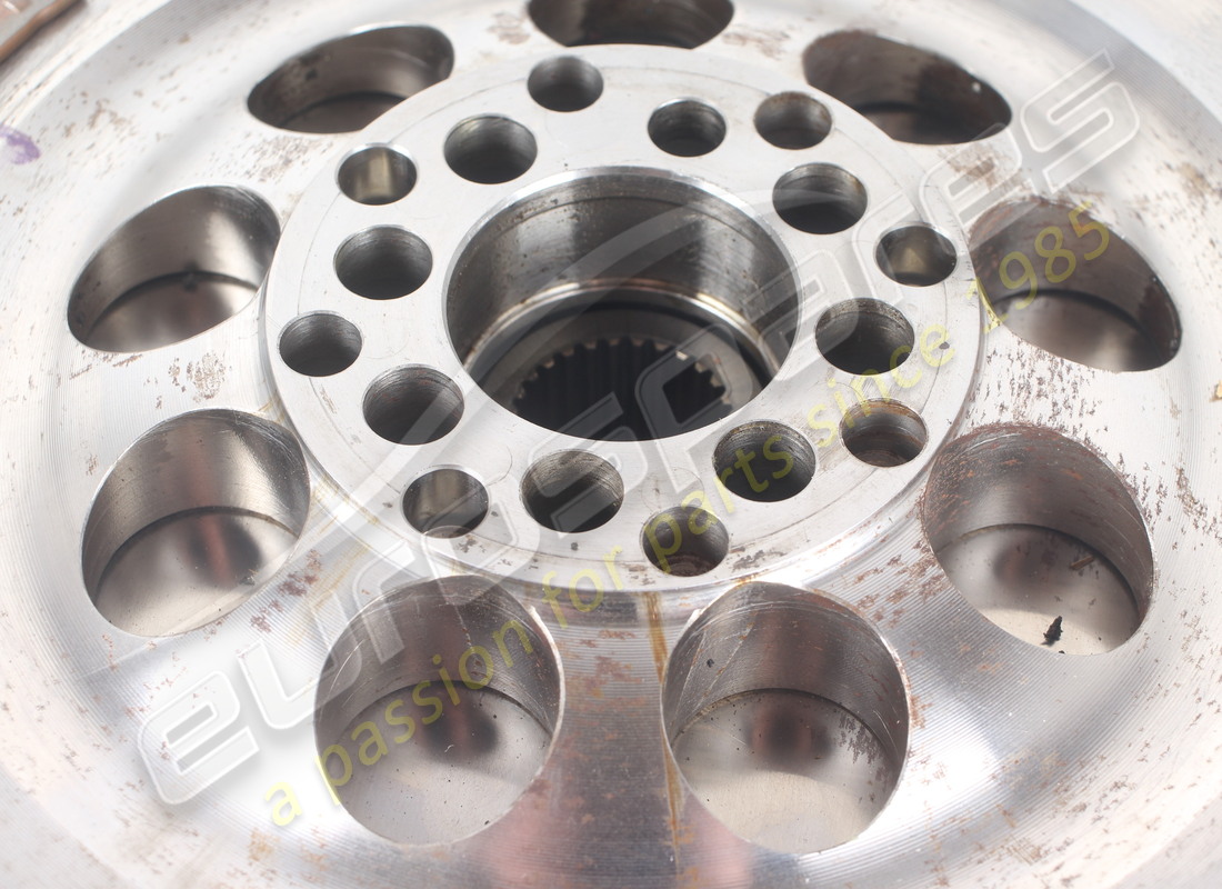 volano motore ferrari usato. numero parte 340464 (2)