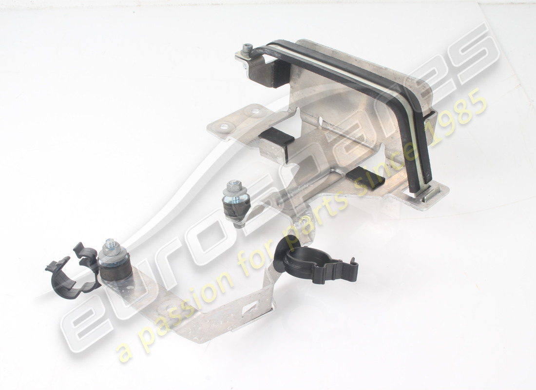 USATO Ferrari REFRIGERATORE STAFFA SOSTEGNO . NUMERO PARTE 848233 (1)