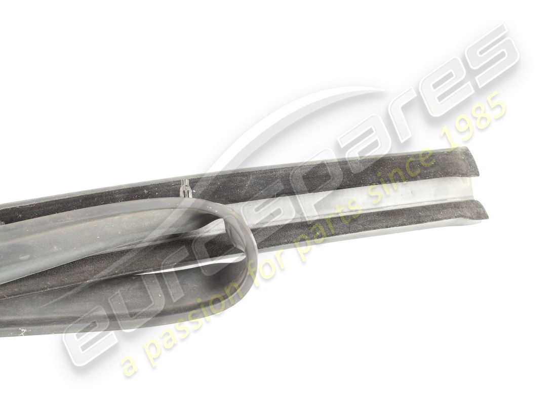 usata ferrari guarnizione perimetrale interna porta sx. numero parte 81304700 (2)