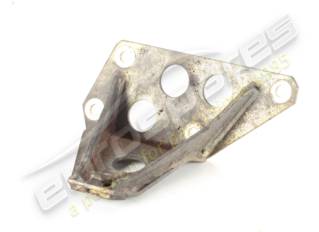 SUPPORTO MOTORE DESTRO USATO Maserati. NUMERO PARTE 384200104 (1)