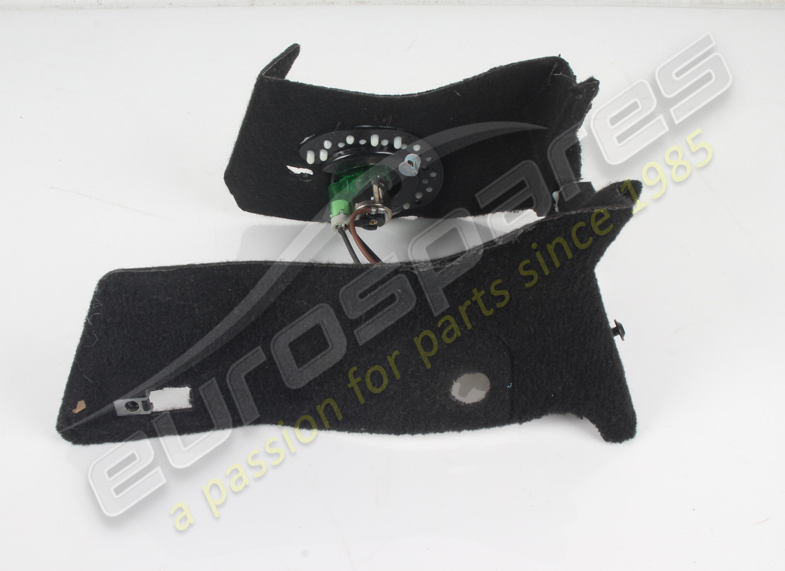 RIFINITURA COMPLETA DEL TUNNEL ANTERIORE INFERIORE USATA FERRARI. NUMERO PARTE 817413 (2) rifinitura completa del tunnel anteriore inferiore usata ferrari. numero parte 817413 (2)