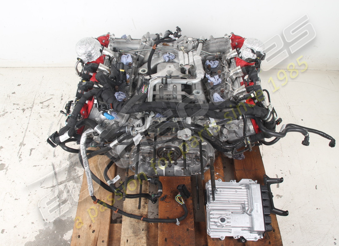 motore ferrari 296 usato. numero parte 985000364 (3)