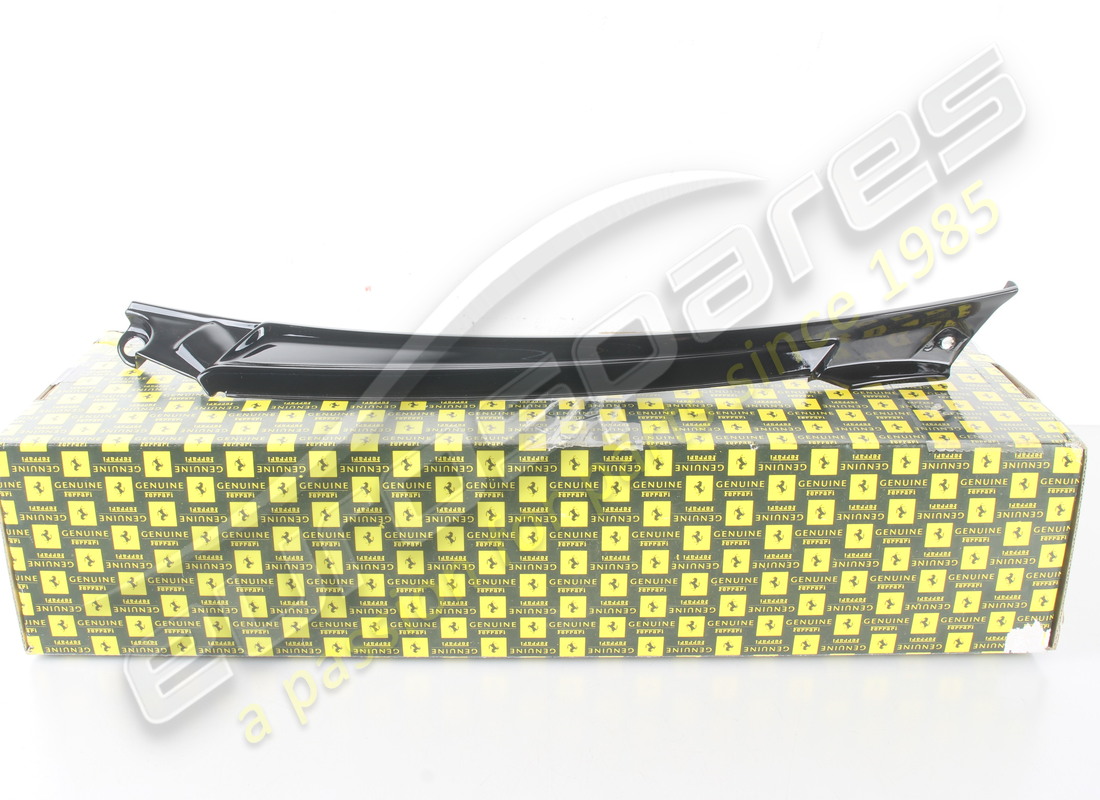 nuova ferrari estensione laterale sx. numero parte 85359700 (1)