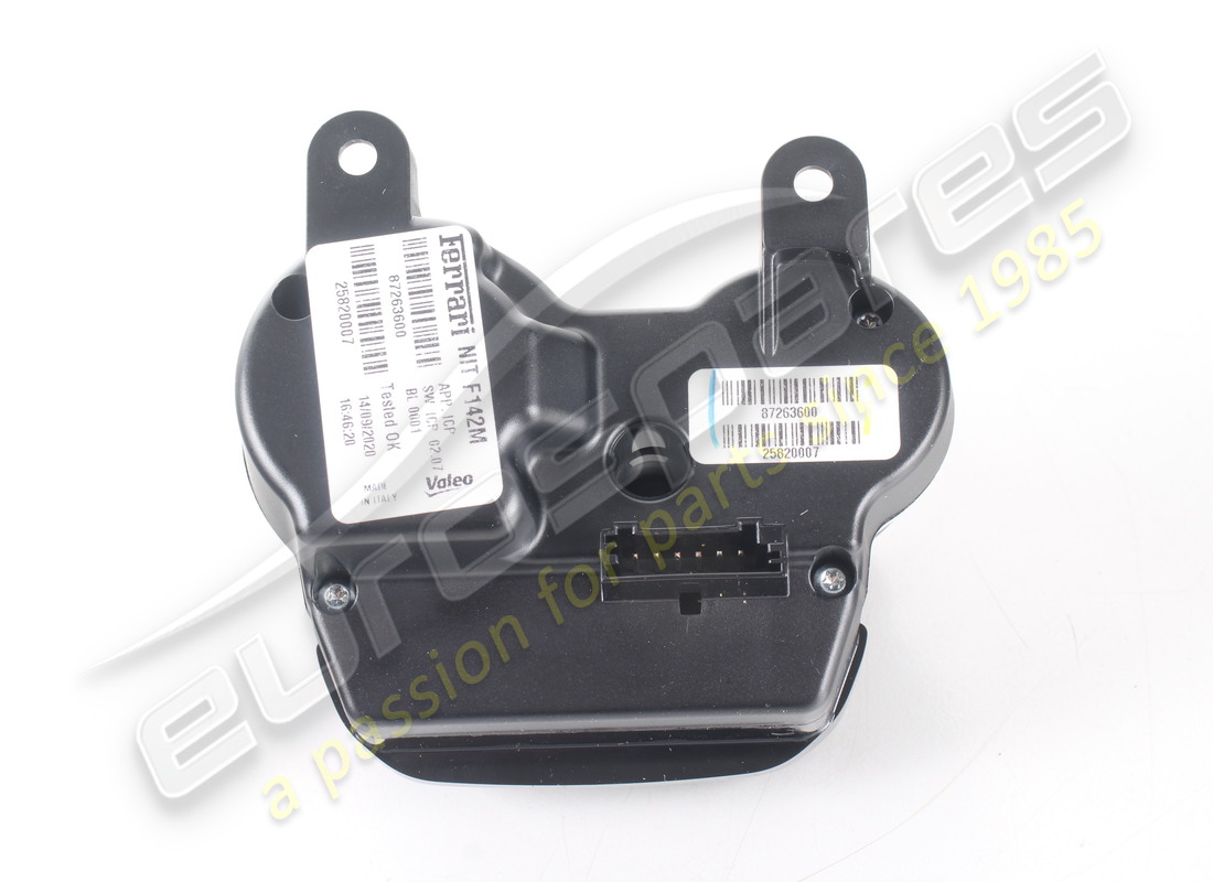 NUOVO FERRARI NIT CONTROL (PER APPLE CAR PLAY). NUMERO PARTE 87263600 (4) nuovo ferrari nit control (per apple car play). numero parte 87263600 (4)
