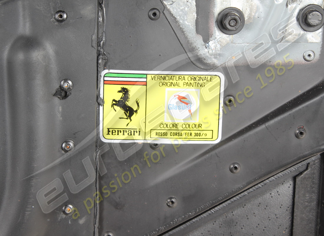 numero parte guida a destra del cofano anteriore ferrari usato 61495400 (3)