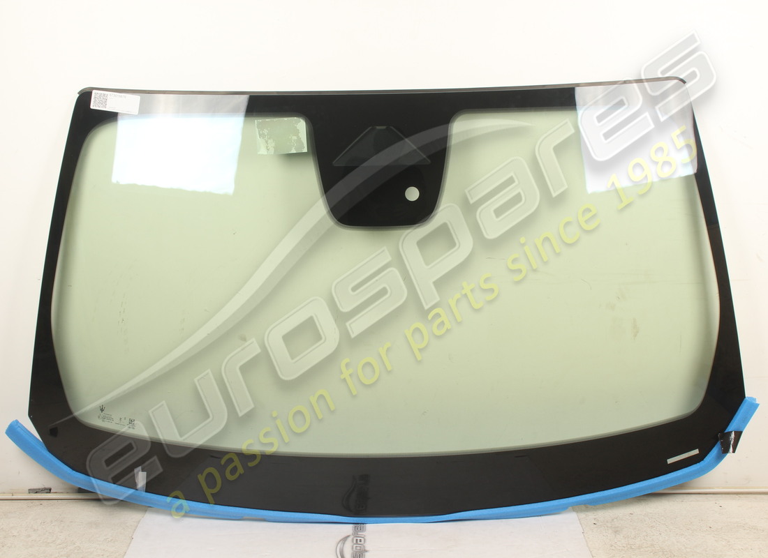 nuovo maserati vetro parabrezza. numero parte 673015676 (1)