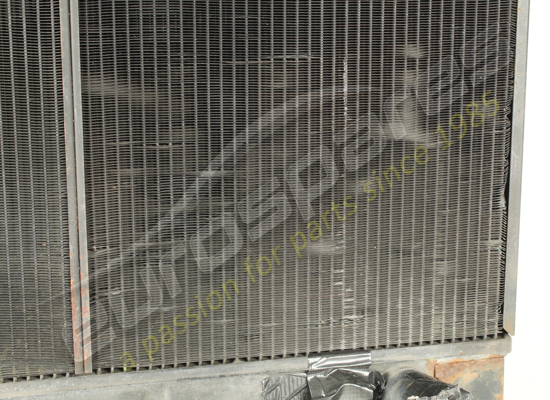 radiatore acqua ferrari usato. numero parte 116287 (2)