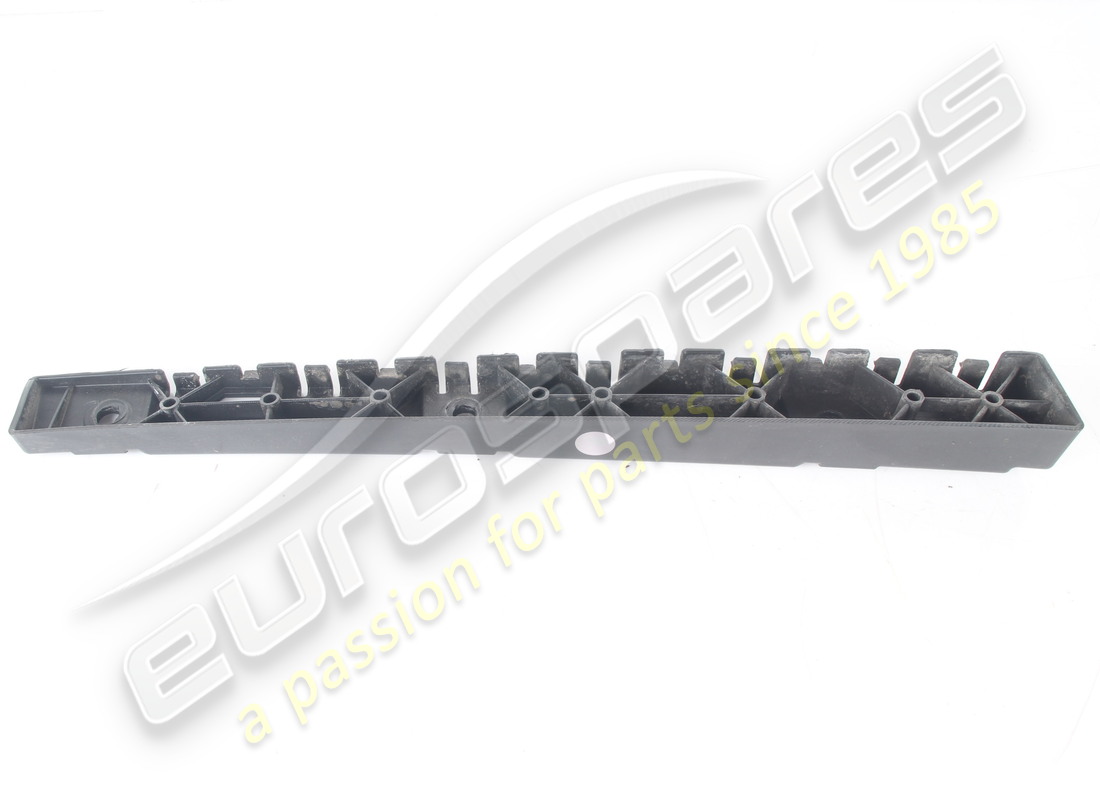 STAFFA DI RIFINITURA DEL BATTITACCO POSTERIORE SINISTRO USATA Ferrari. NUMERO PARTE 87583200 (1)