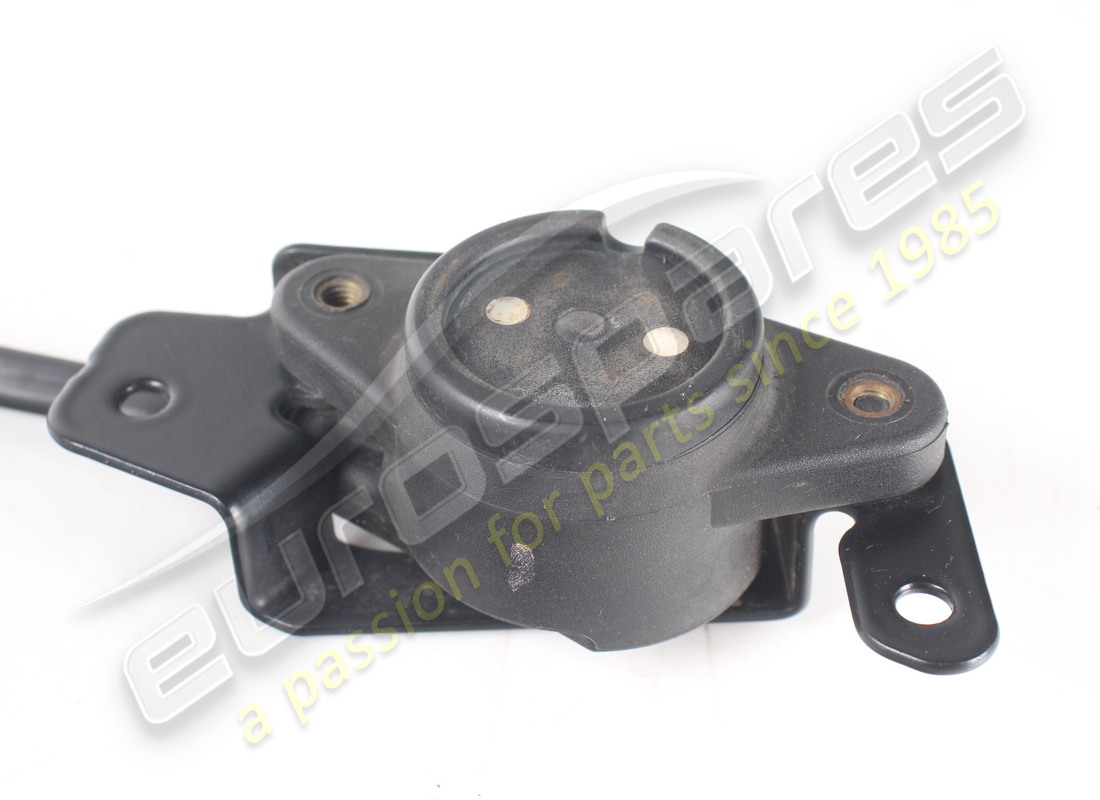 presa per condizionatore batteria ferrari usata. numero parte 314630 (3)