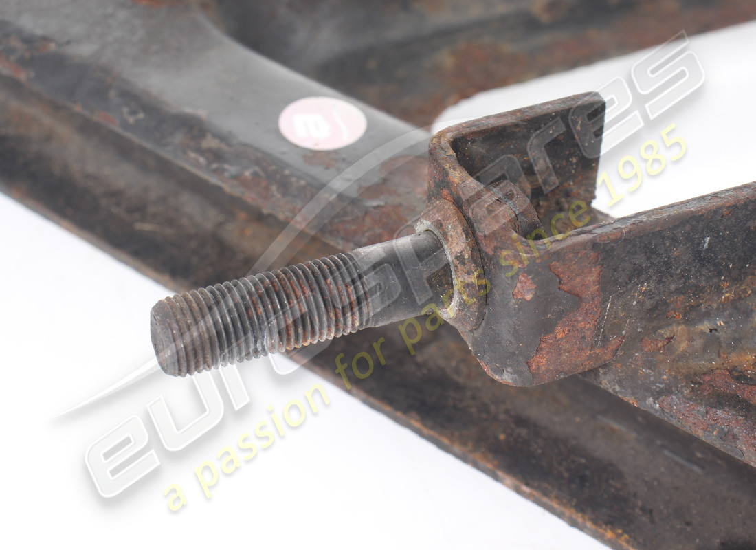 USED FERRARI RH REAR SUSPENSION LOWER LEVER. PART NUMBER 117805 (4) used ferrari rh rear suspension lower lever. part number 117805 (4)