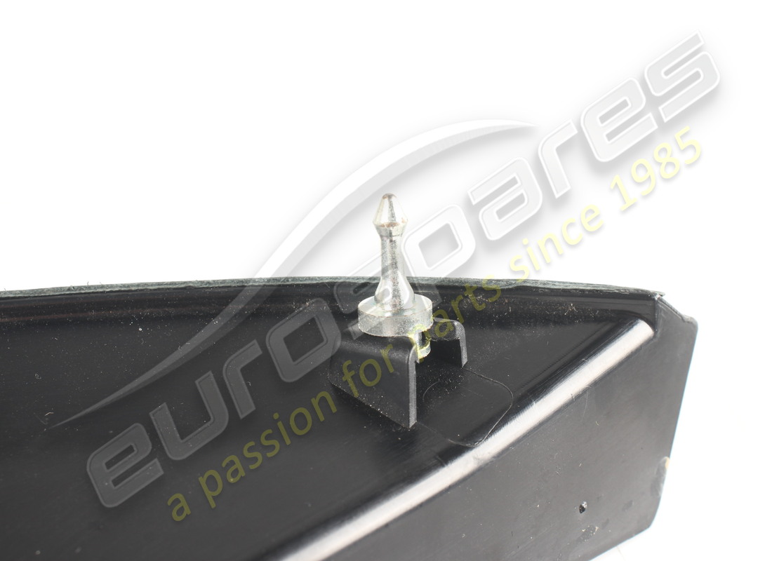 usato ferrari pannello estremità laterale dx. numero parte 85329900 (3)