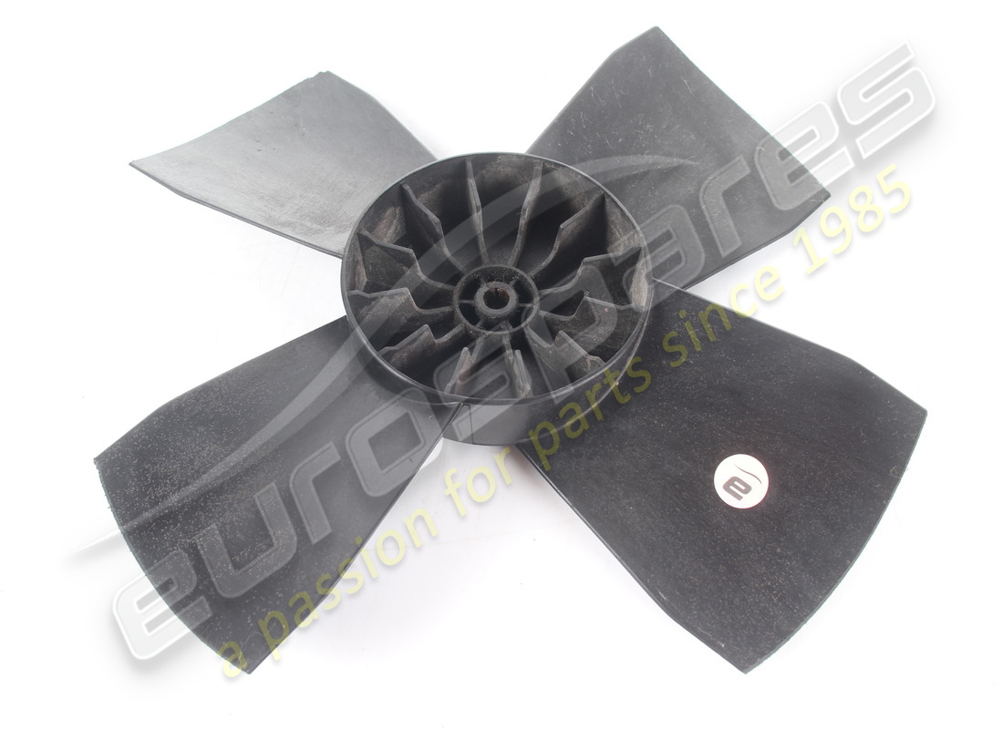 USATA FERRARI PALA DELLA VENTOLA. NUMERO PARTE 62441100 (3) usata ferrari pala della ventola. numero parte 62441100 (3)