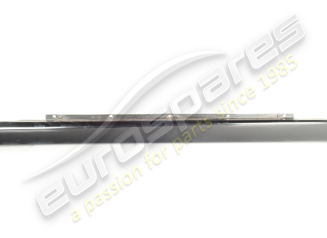 gonna laterale destro usata maserati. numero parte 980000906 (3)